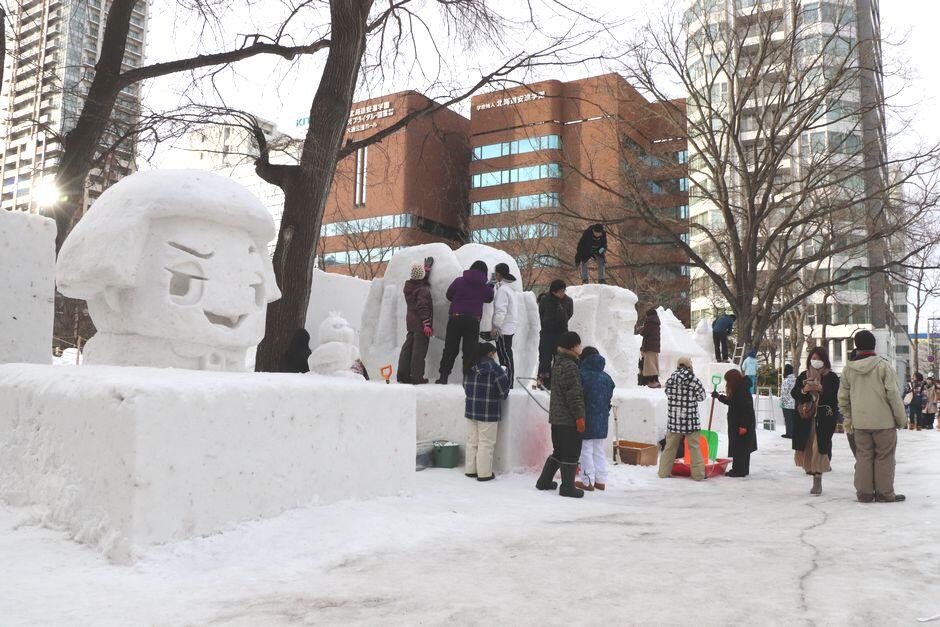もうすぐ完成 市民雪像制作の様子をお届け お知らせ さっぽろ雪まつり 公式webさっぽろ雪まつり 公式web