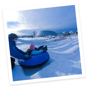 We are looking for your memories of the Sapporo Snow Festival, snowy scenes of Hokkaido, and photos of you enjoying the snow!