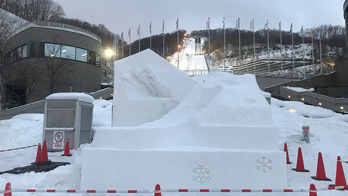 세부 조각 작업하기